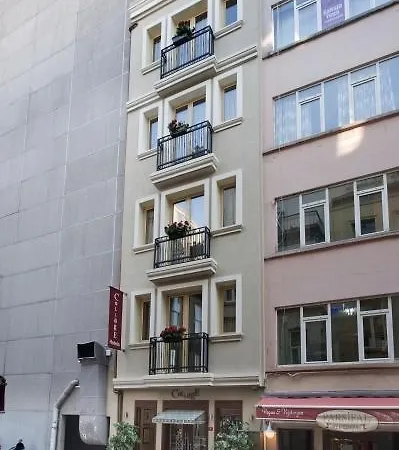 Collage Taksim מלון 3*