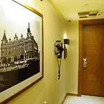 Collage Taksim Hotel 3*