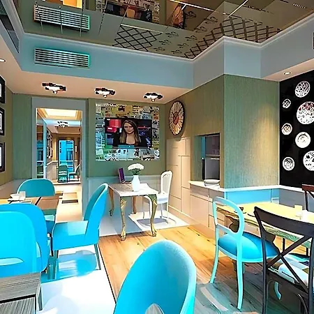 Collage Taksim Hotel 3*