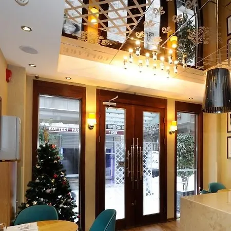 考勒塔克西姆酒店 3*
