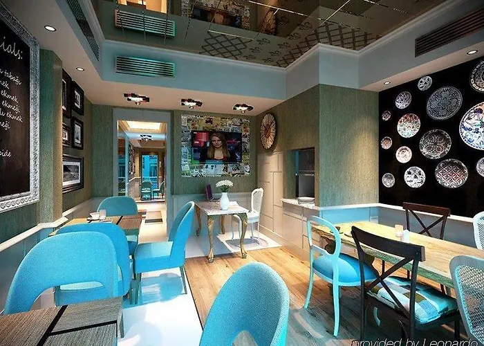 Collage Taksim 호텔 3*