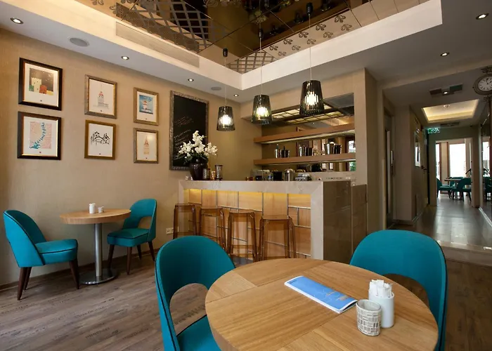 호텔 Collage Taksim 3*