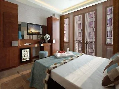 Collage Taksim Hotell Istanbul