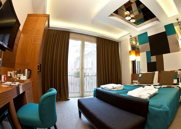 Collage Taksim 3* Isztambul