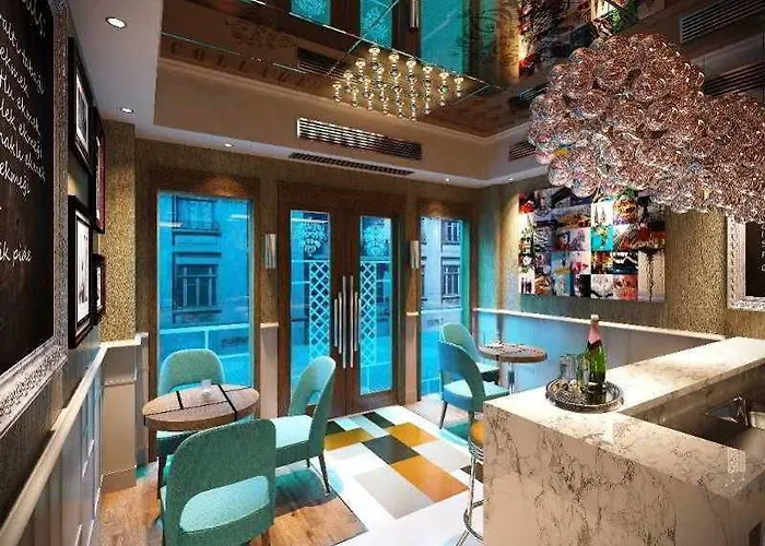 Collage Taksim Szálloda Isztambul