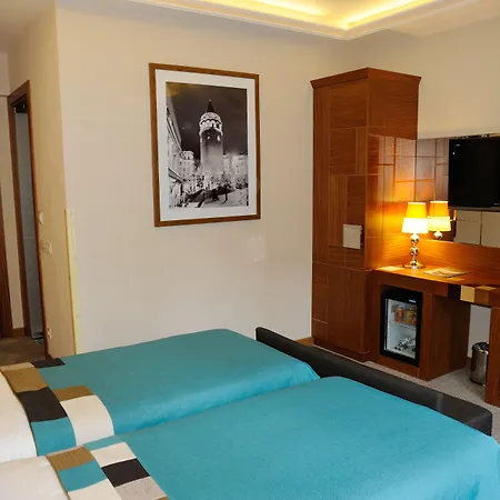 Collage Taksim Hotel 3*