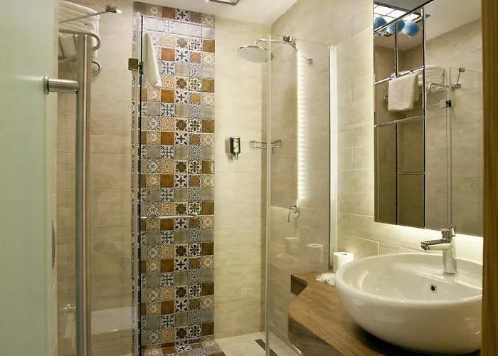 Collage Taksim Hotel