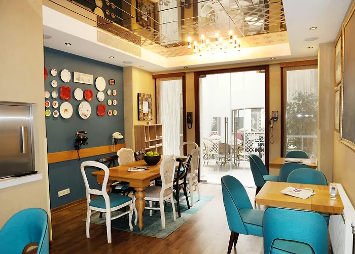Hotel Collage Taksim