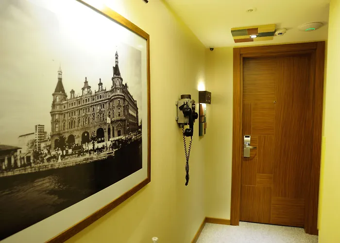 Collage Taksim Hotel 3*