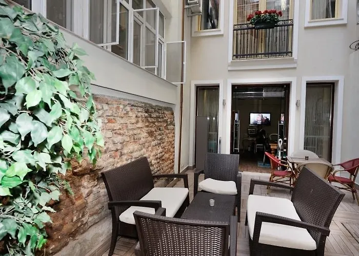 Hotel Collage Taksim